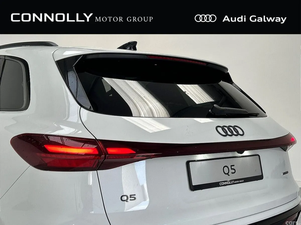 Audi Q5 SUV, Petrol Plug-in Hybrid, 2027, White