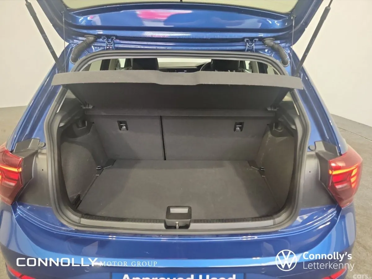 Volkswagen Polo Hatchback, Petrol, 2026, Blue