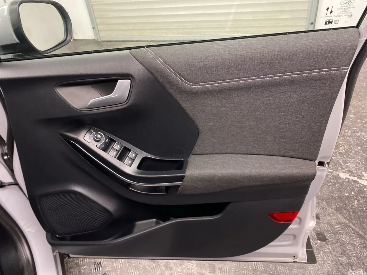 Ford Puma MPV, Petrol Hybrid, 2023, Grey
