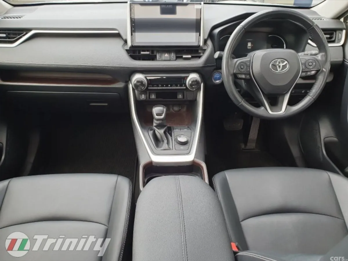 Toyota RAV4 SUV, Petrol Hybrid, 2021, White