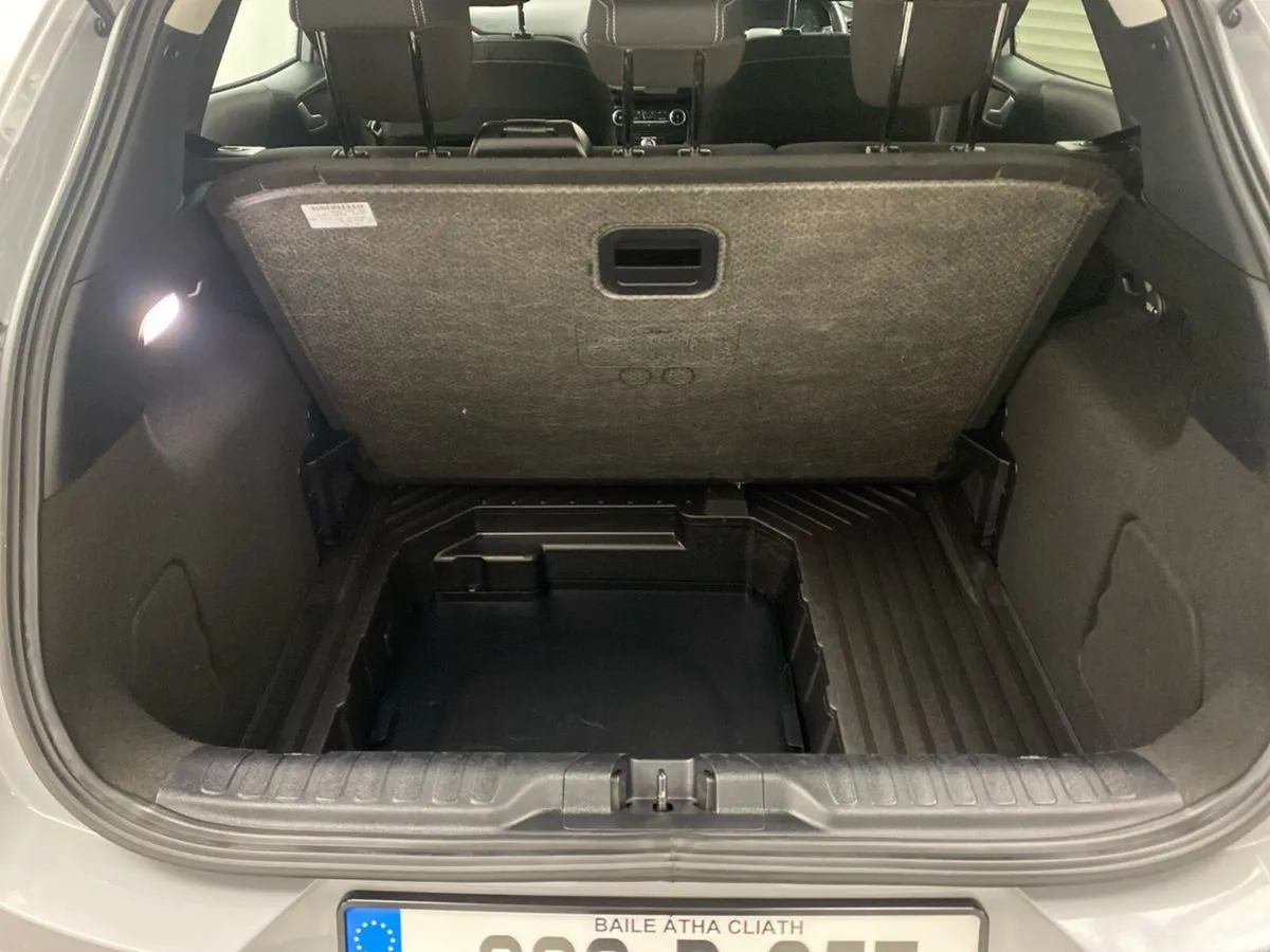 Ford Puma MPV, Petrol Hybrid, 2023, Grey