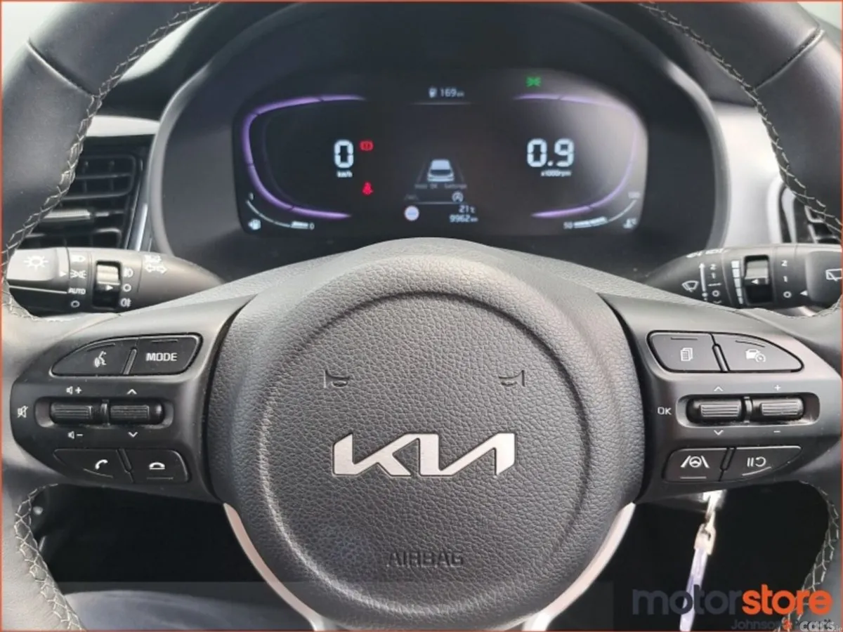 Kia Stonic Estate, Petrol, 2025, Red