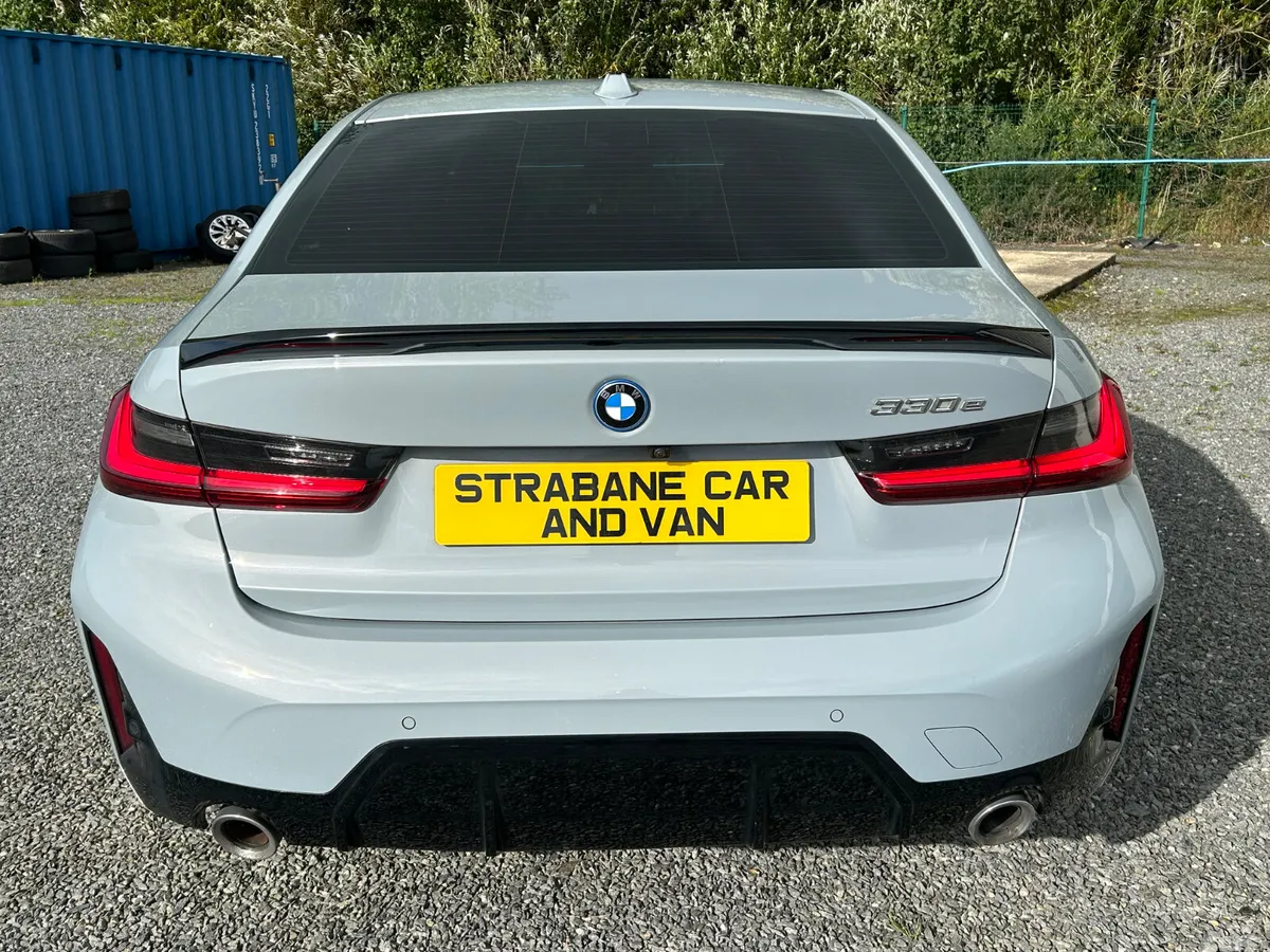BMW 3-Series Saloon, Petrol Hybrid, 2023, Grey