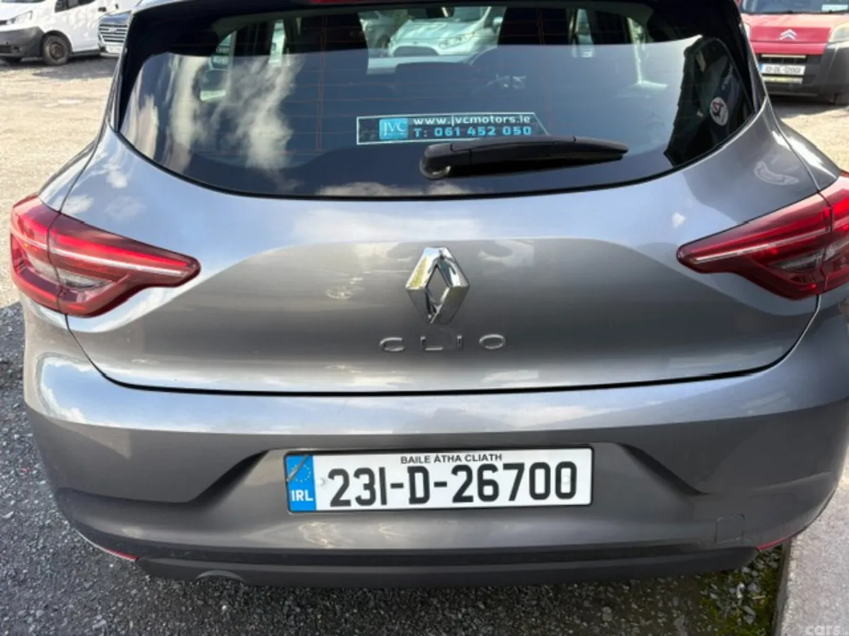 Renault Clio Hatchback, Petrol, 2023, Grey