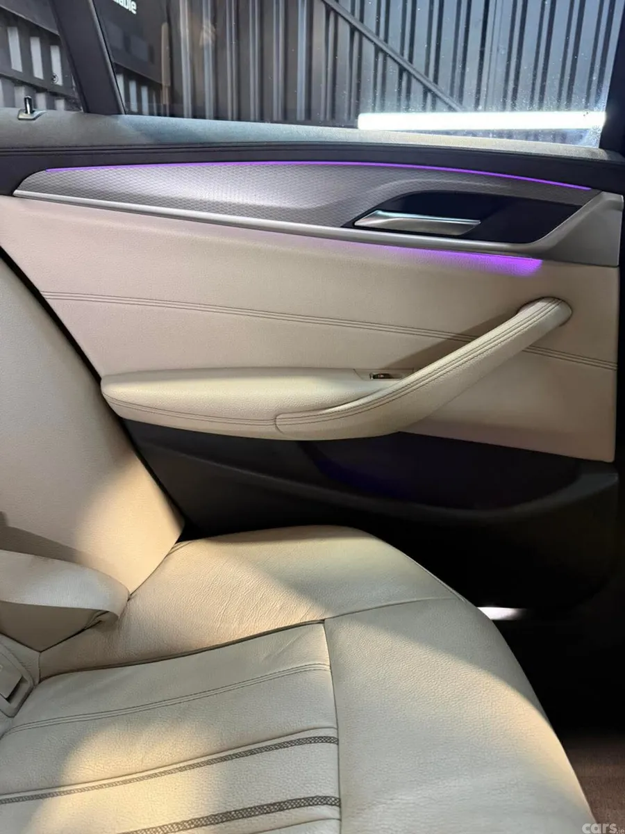 BMW 5-Series Saloon, Diesel, 2018, Grey