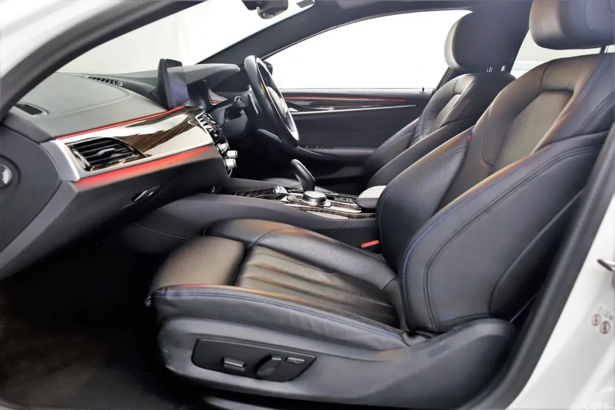 BMW 5-Series Saloon, Petrol Plug-in Hybrid, 2023, White