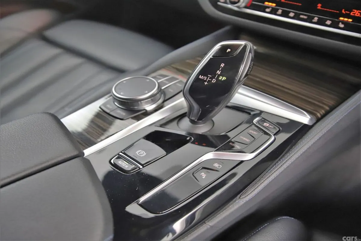 BMW 5-Series Saloon, Petrol Plug-in Hybrid, 2023, White