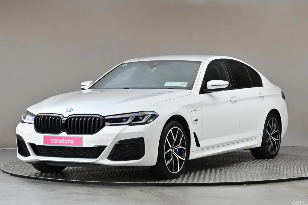 BMW 5-Series Saloon, Petrol Plug-in Hybrid, 2023, White