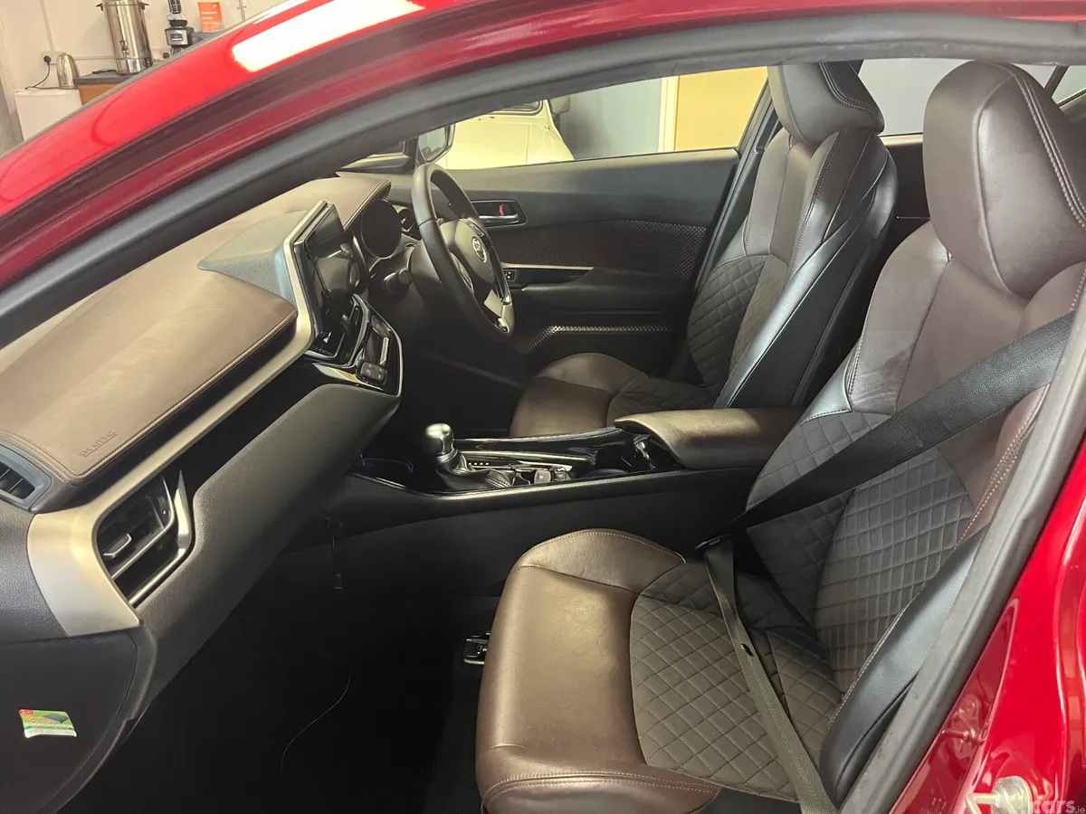 Toyota C-HR Hatchback, Petrol Hybrid, 2019, Red