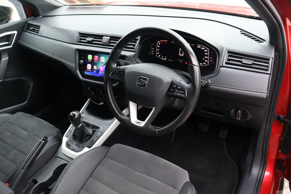 SEAT Arona SUV, Petrol, 2020, Red