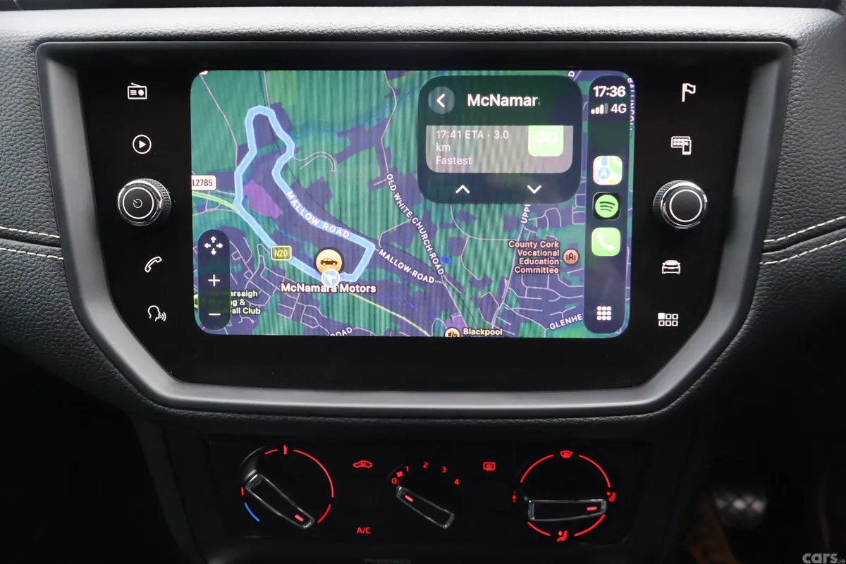 SEAT Arona SUV, Petrol, 2020, Red