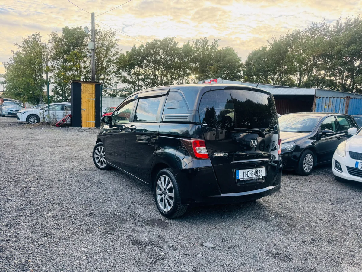 Honda Freed MPV, Petrol, 2011, Black