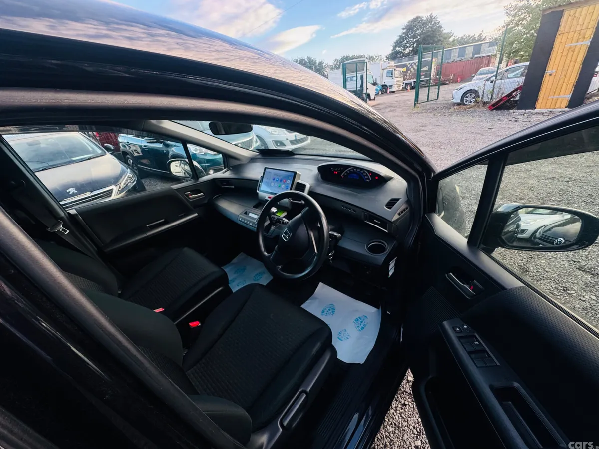 Honda Freed MPV, Petrol, 2011, Black