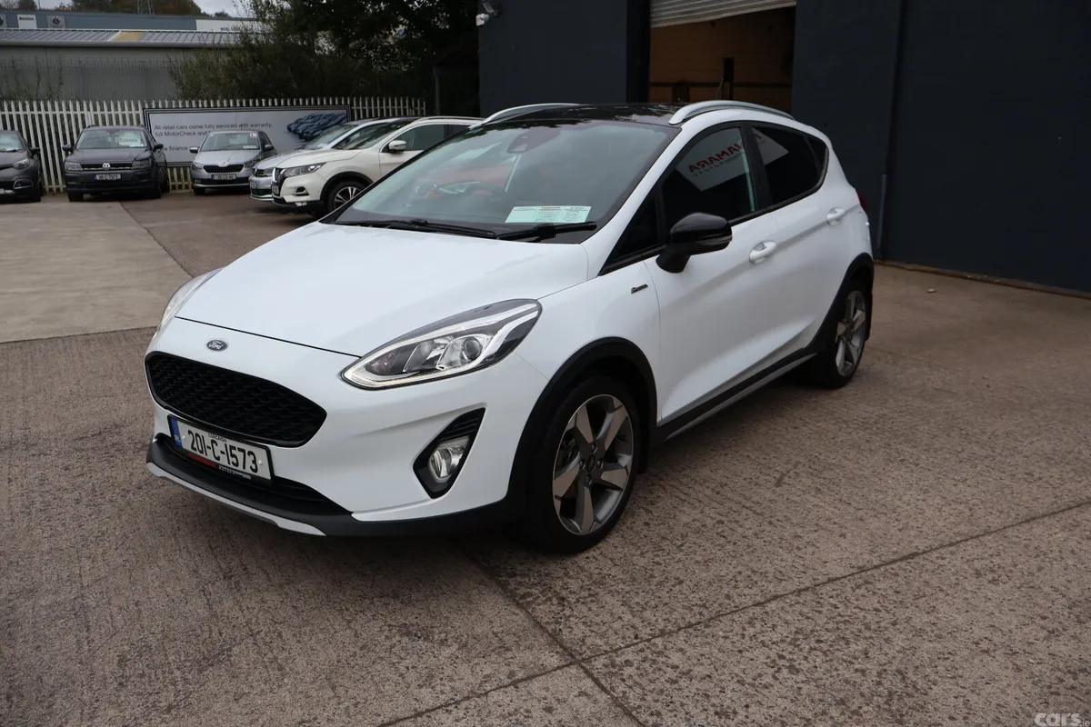 Ford Fiesta Hatchback, Petrol, 2020, White