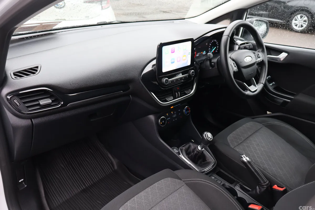 Ford Fiesta Hatchback, Petrol, 2020, White
