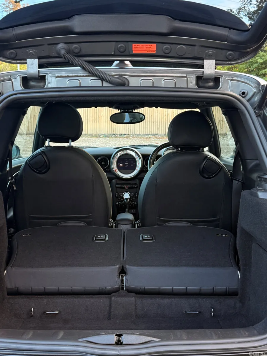 Mini Cooper Hatchback, Diesel, 2011, Grey