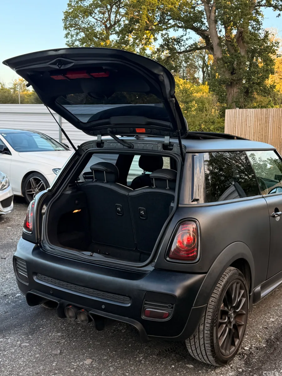 Mini Cooper Hatchback, Diesel, 2011, Grey