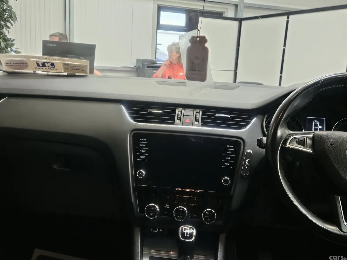 Skoda Octavia Hatchback, Diesel, 2019, Black