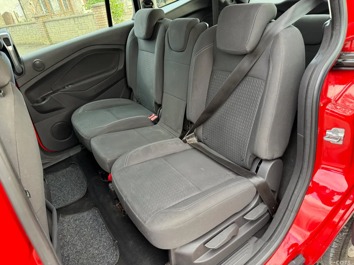 Ford Grand C-Max MPV, Diesel, 2015, Red