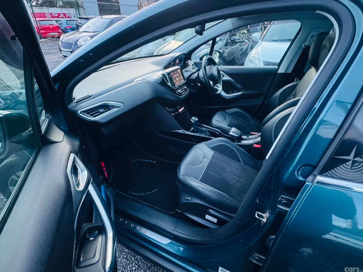 Peugeot 2008 SUV, Petrol, 2019, Green