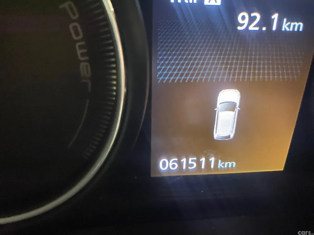 Mitsubishi Outlander SUV, Petrol Plug-in Hybrid, 2017, White