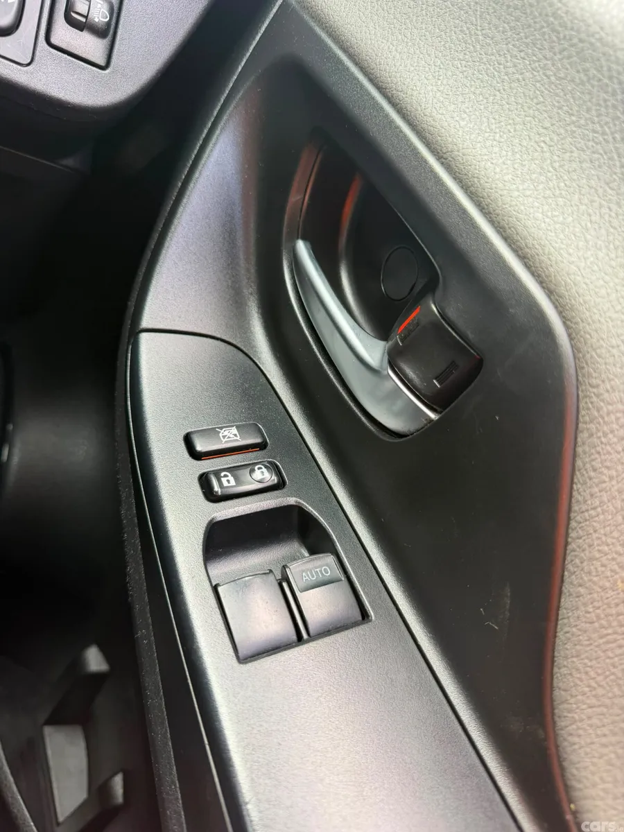 Toyota Yaris Hatchback, Petrol, 2019, Grey