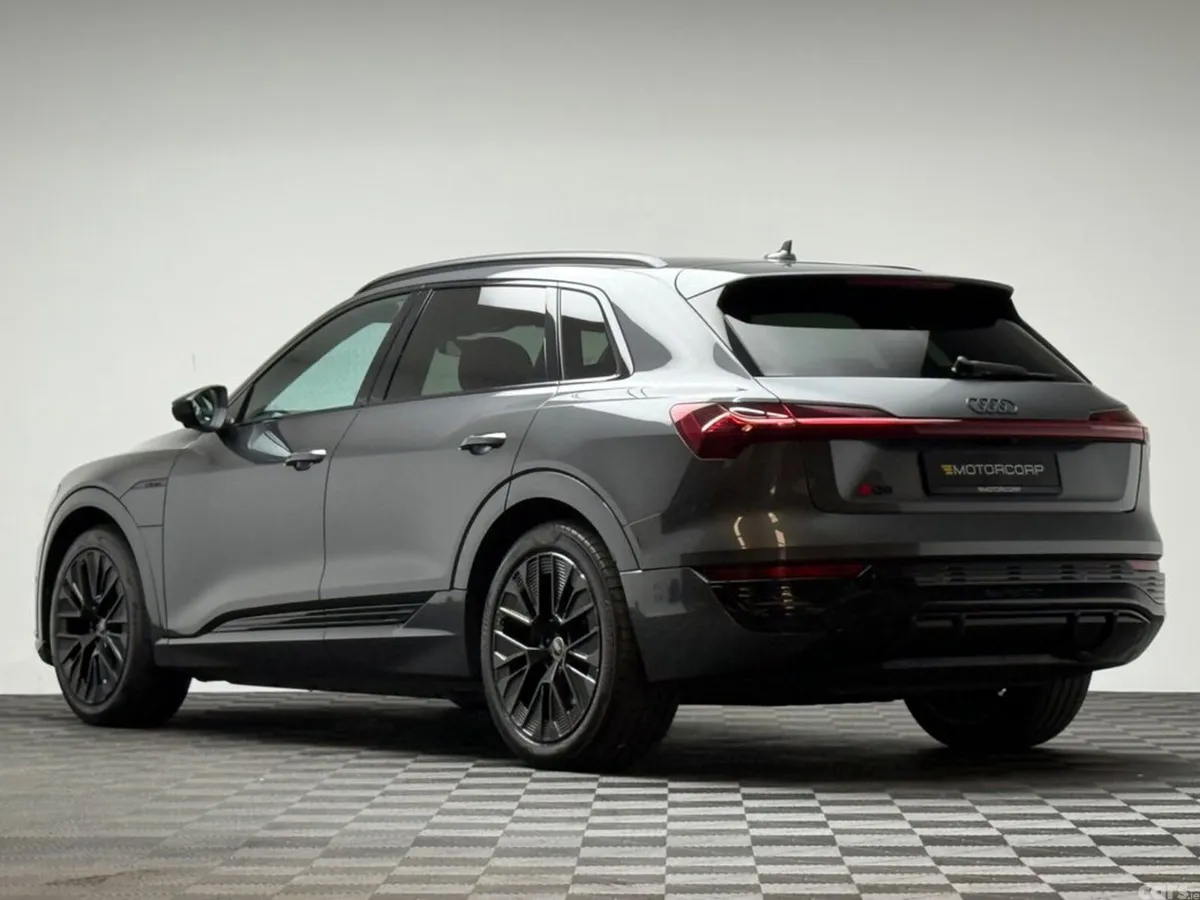 Audi Q8 e-tron SUV, Electric, 2023, Grey