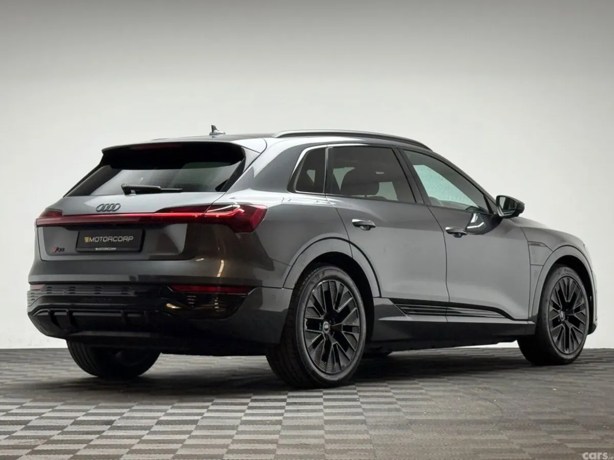 Audi Q8 e-tron SUV, Electric, 2023, Grey