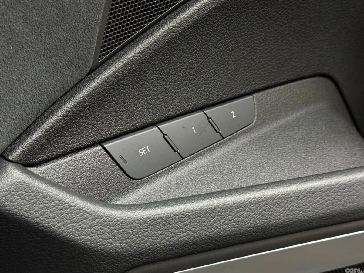 Audi Q8 e-tron SUV, Electric, 2023, Grey