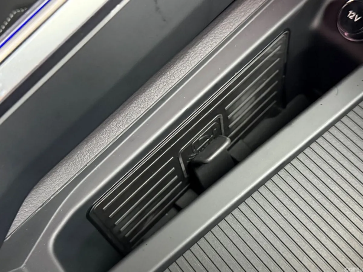 Audi Q8 e-tron SUV, Electric, 2023, Grey