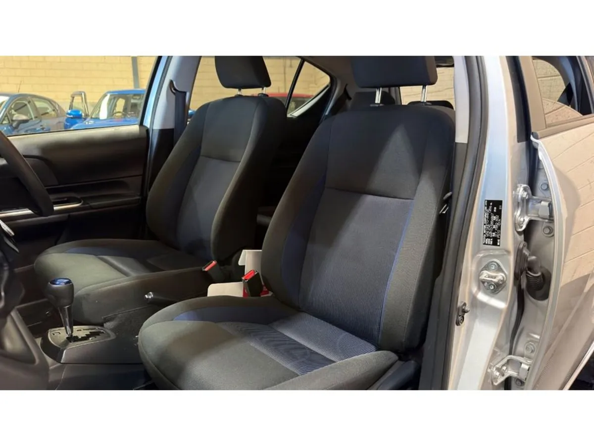 Toyota Aqua Hatchback, Petrol Hybrid, 2020, Silver