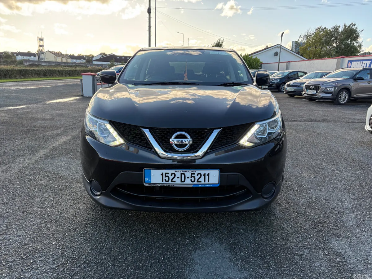 Nissan Qashqai Hatchback, Diesel, 2015, Black