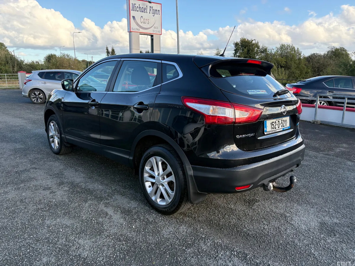 Nissan Qashqai Hatchback, Diesel, 2015, Black