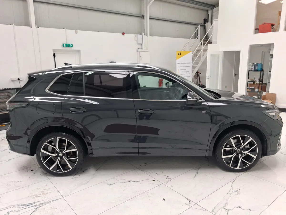 Volkswagen Tiguan SUV, Petrol Hybrid, 2025, Grey
