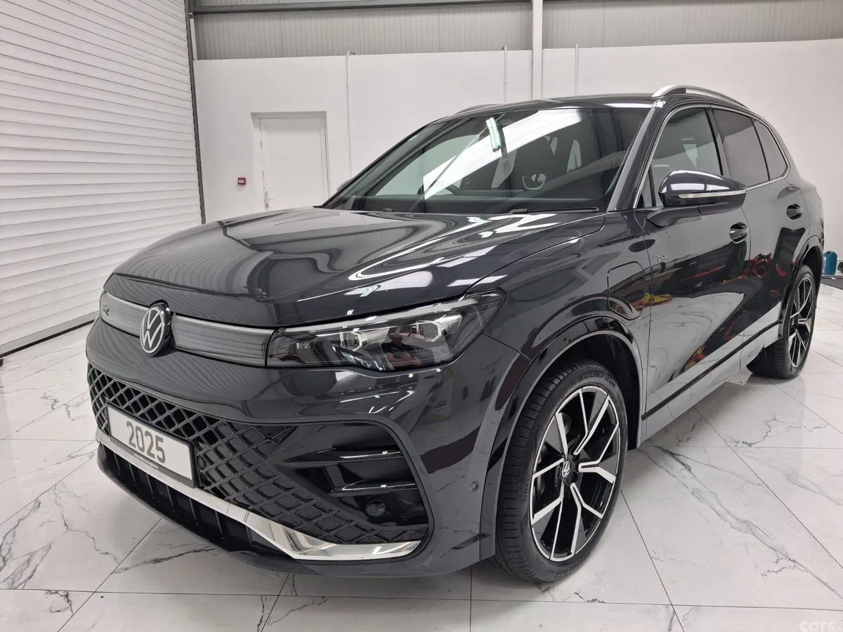 Volkswagen Tiguan SUV, Petrol Hybrid, 2025, Grey