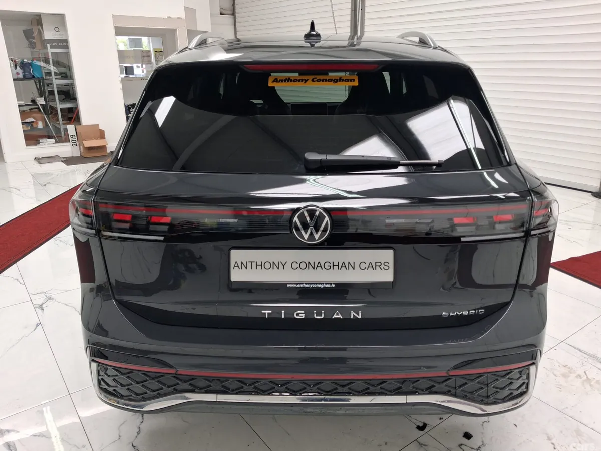 Volkswagen Tiguan SUV, Petrol Hybrid, 2025, Grey