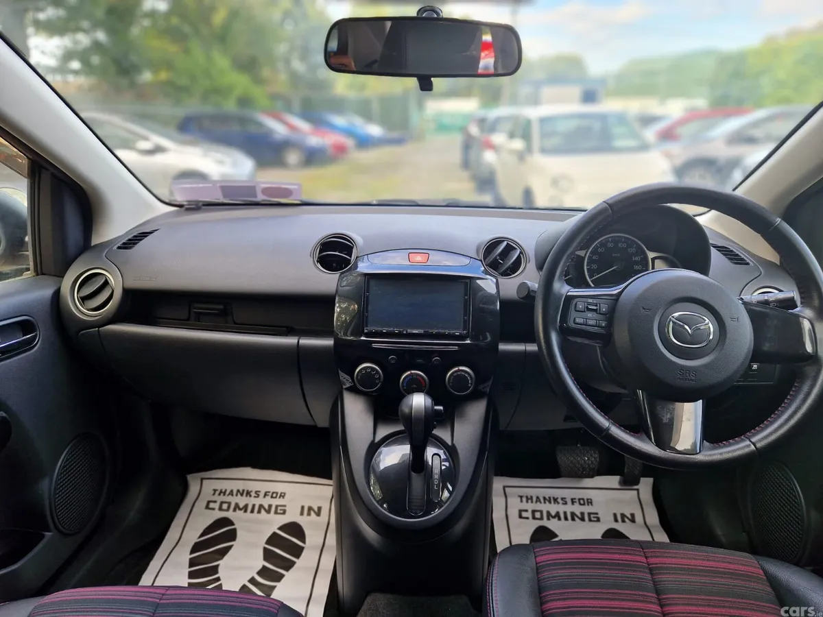 Mazda Demio MPV, Petrol, 2014, Red