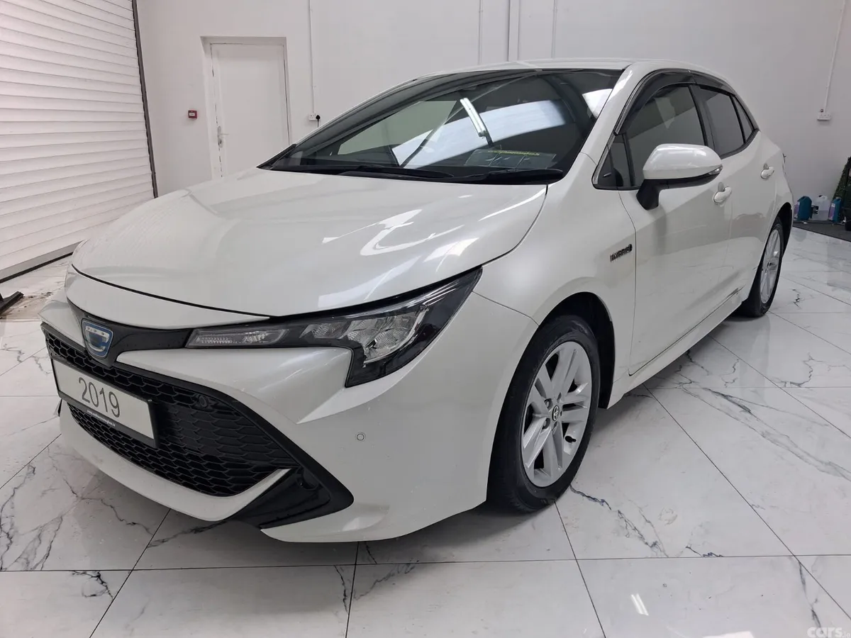Toyota Corolla Hatchback, Petrol Hybrid, 2019, White