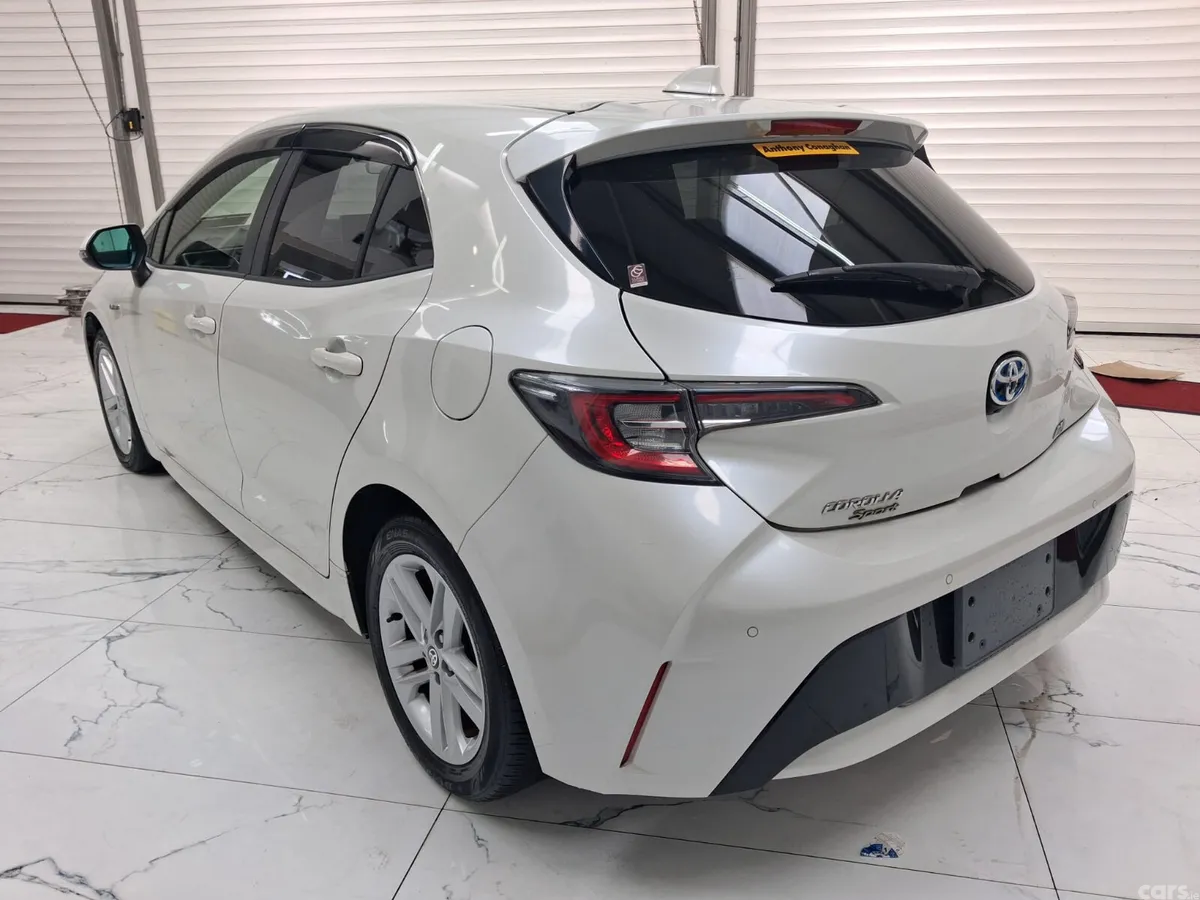 Toyota Corolla Hatchback, Petrol Hybrid, 2019, White