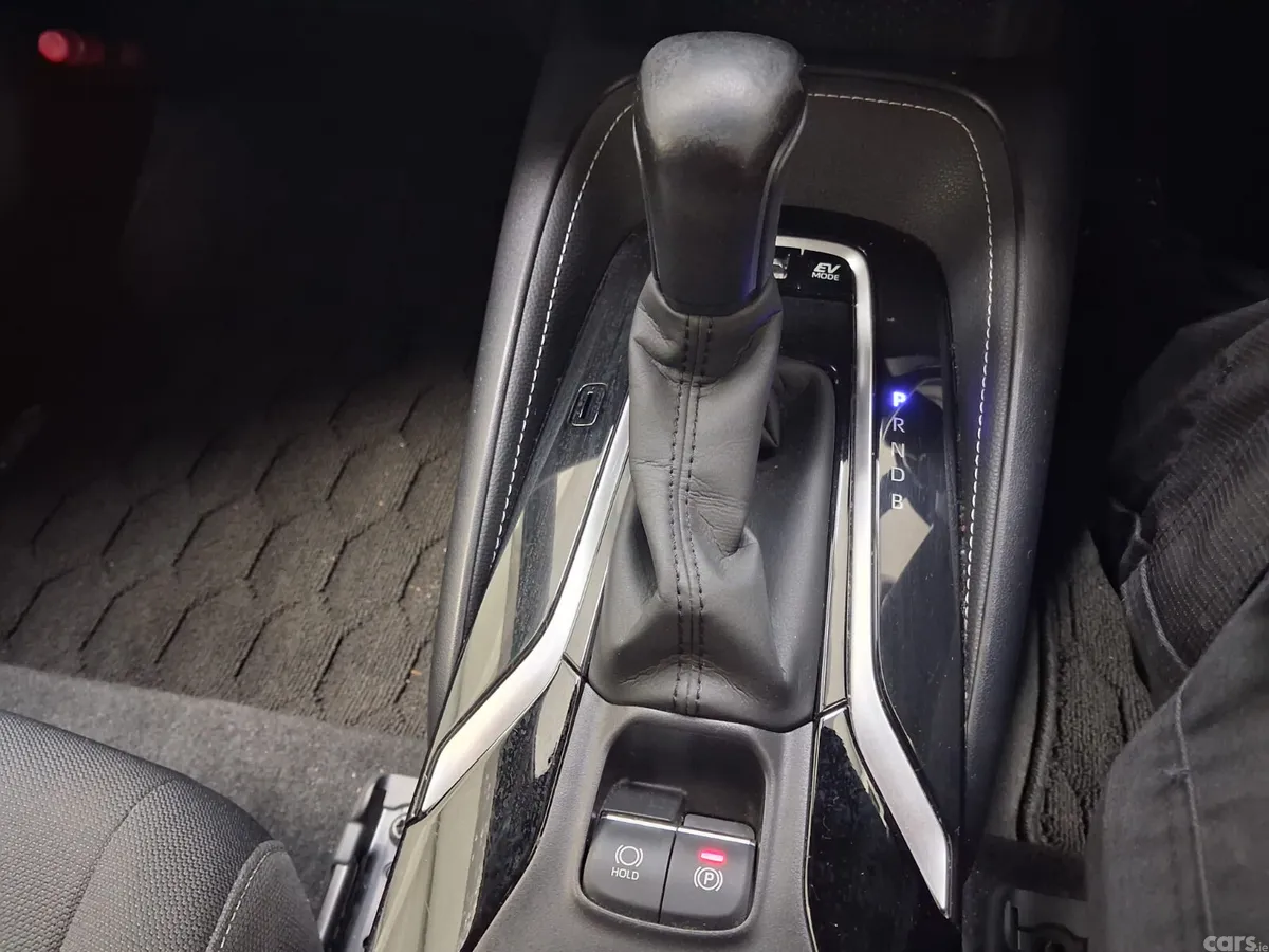 Toyota Corolla Hatchback, Petrol Hybrid, 2019, White