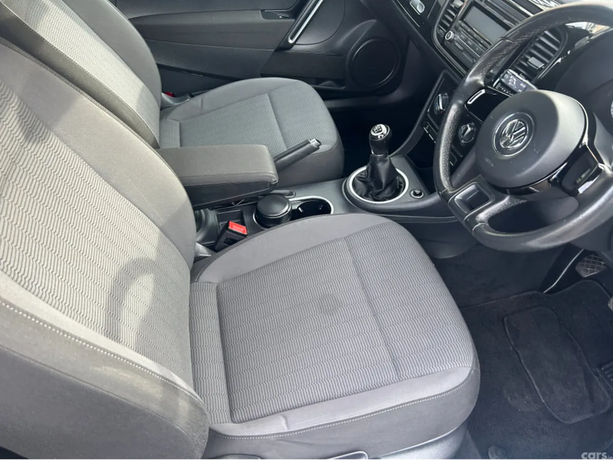 Volkswagen Beetle Hatchback, Petrol, 2014, White