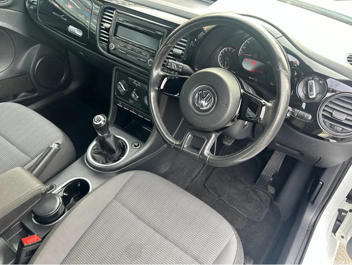 Volkswagen Beetle Hatchback, Petrol, 2014, White
