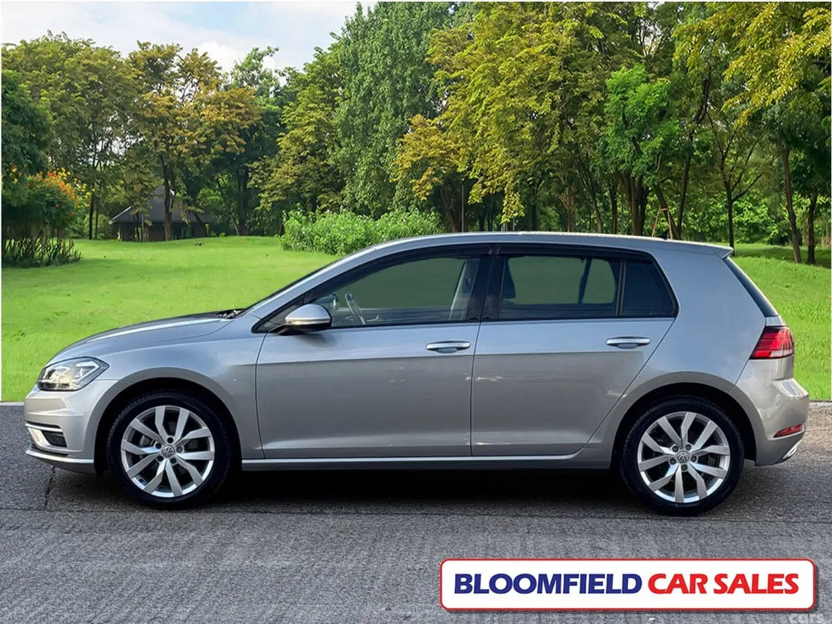Volkswagen Golf Hatchback, Petrol, 2018, Silver
