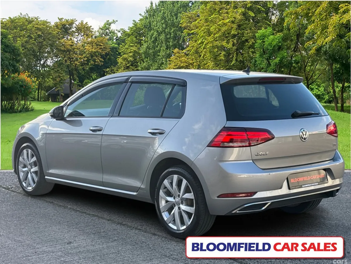 Volkswagen Golf Hatchback, Petrol, 2018, Silver