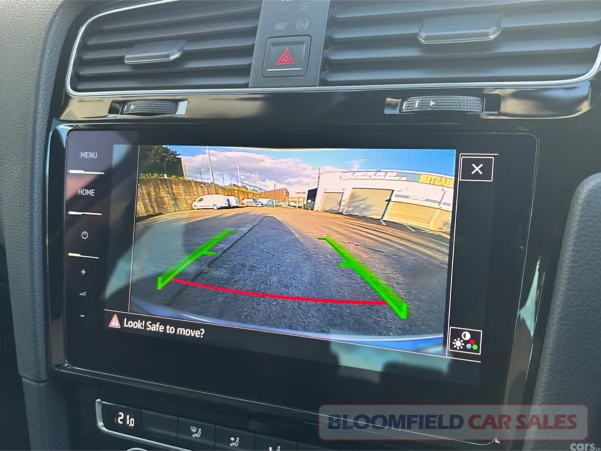 Volkswagen Golf Hatchback, Petrol, 2018, Silver