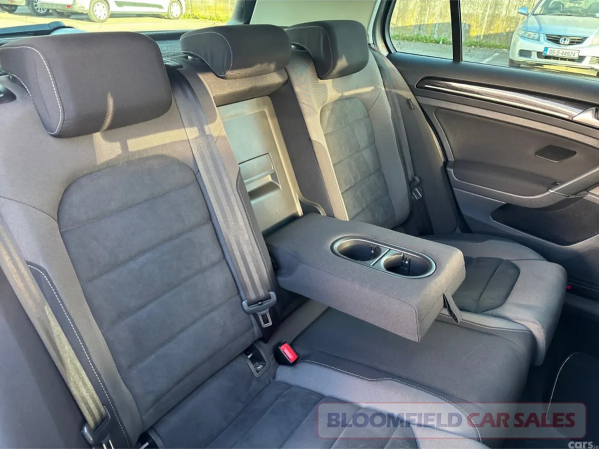 Volkswagen Golf Hatchback, Petrol, 2018, Silver