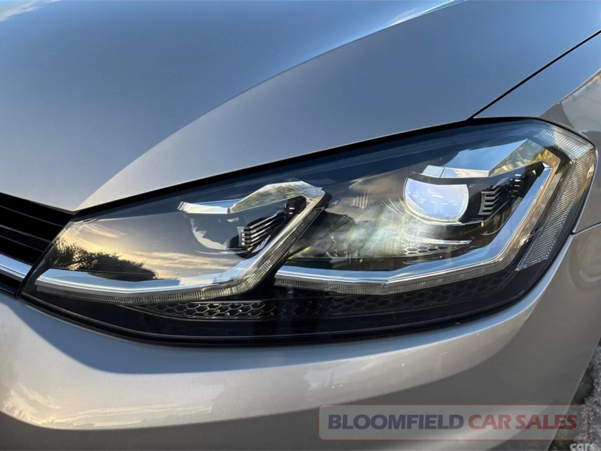 Volkswagen Golf Hatchback, Petrol, 2018, Silver