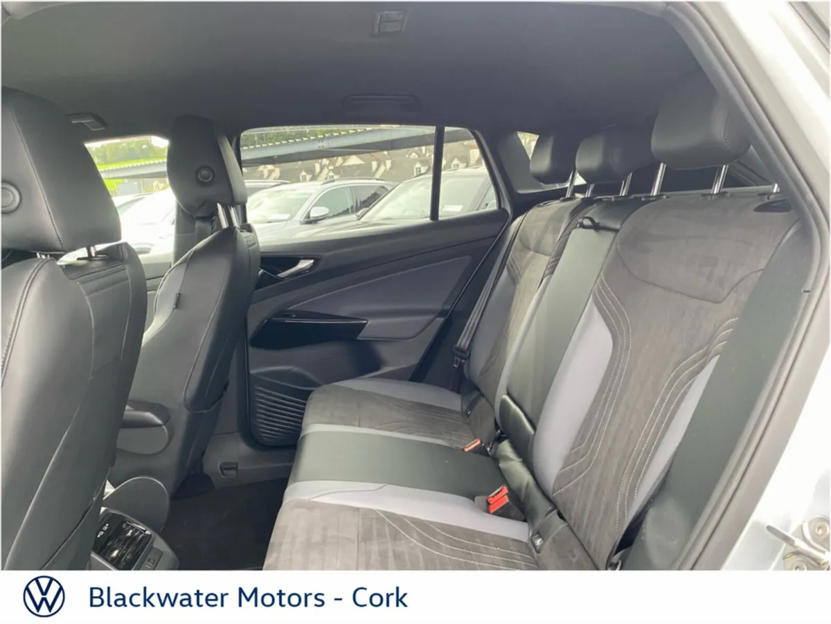Volkswagen ID.4 Estate, Electric, 2025, Grey
