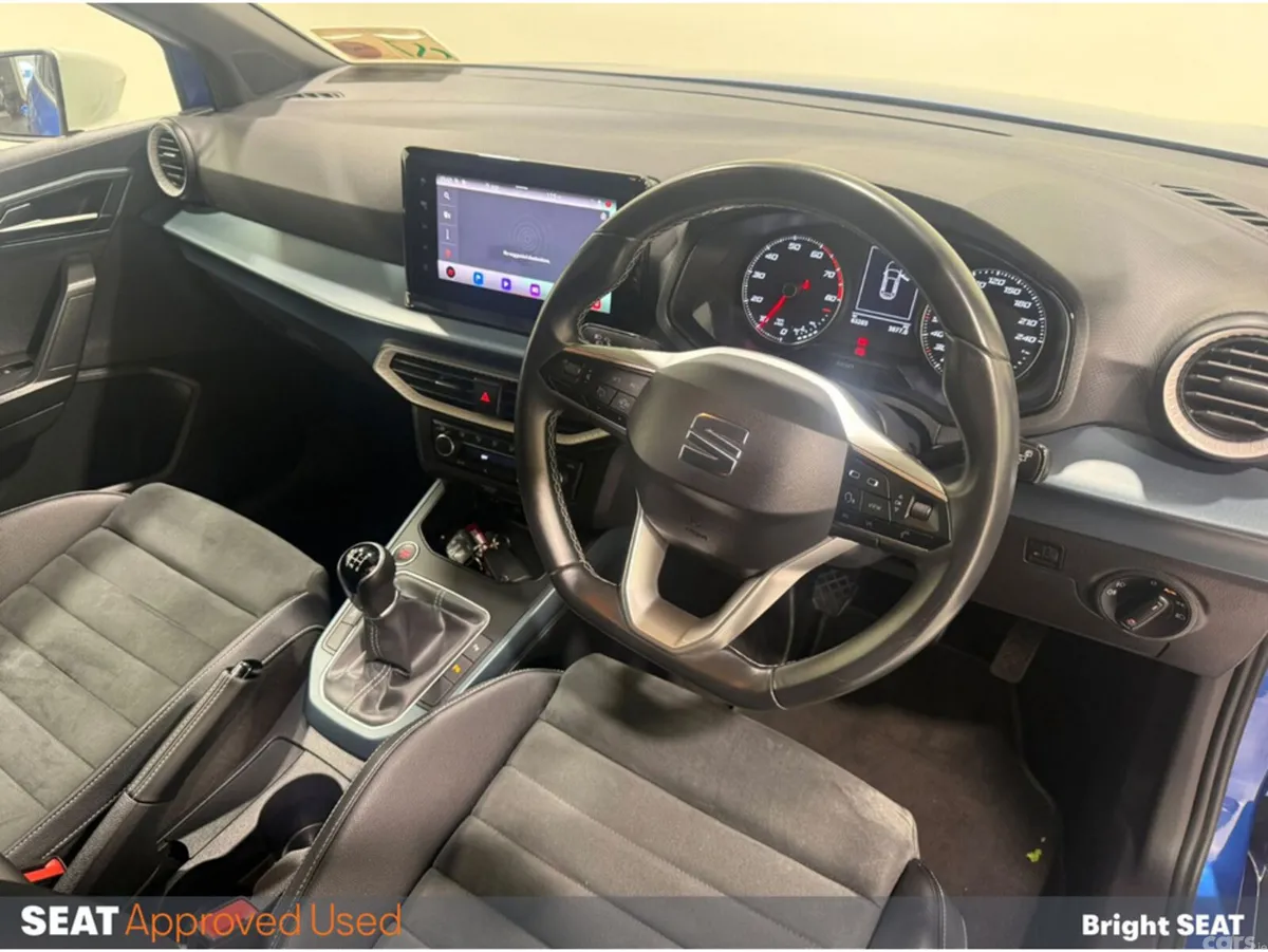 SEAT Arona Hatchback, Petrol, 2023, Blue