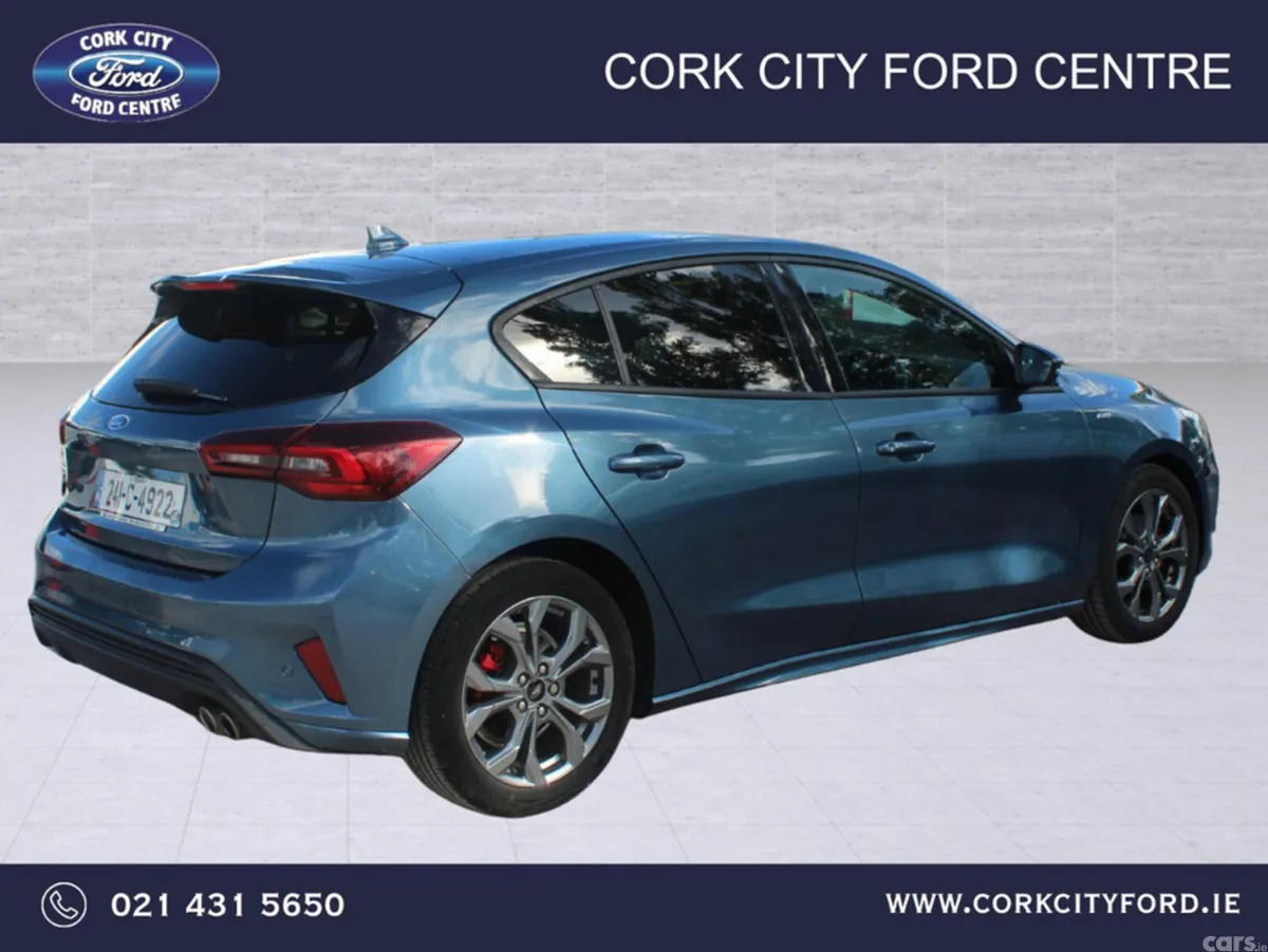 Ford Focus Hatchback, Diesel, 2024, Blue